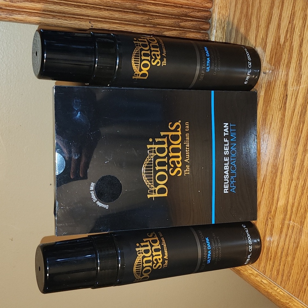 2 x ULTRA DARK SELF TANNING FOAM BOTTLES 6.67 FL.OZ & APPLICATION MITT